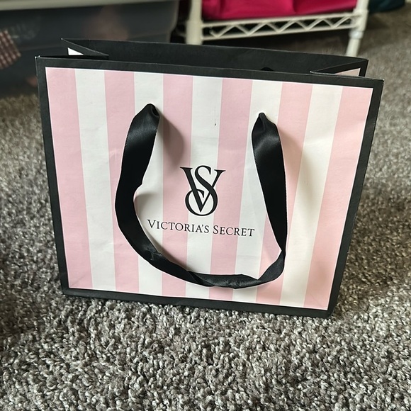 Victoria's Secret Pink and Black Signature Gift Bag - Picture 2 of 7